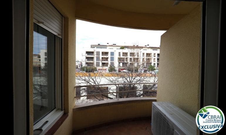 3 slaapkamer Appartement te koop in Roses - € 235.000 (Ref: 9770594)