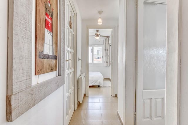 2 sovrum Lägenhet till salu i Roses - 235 000 € (Ref: 9772990)