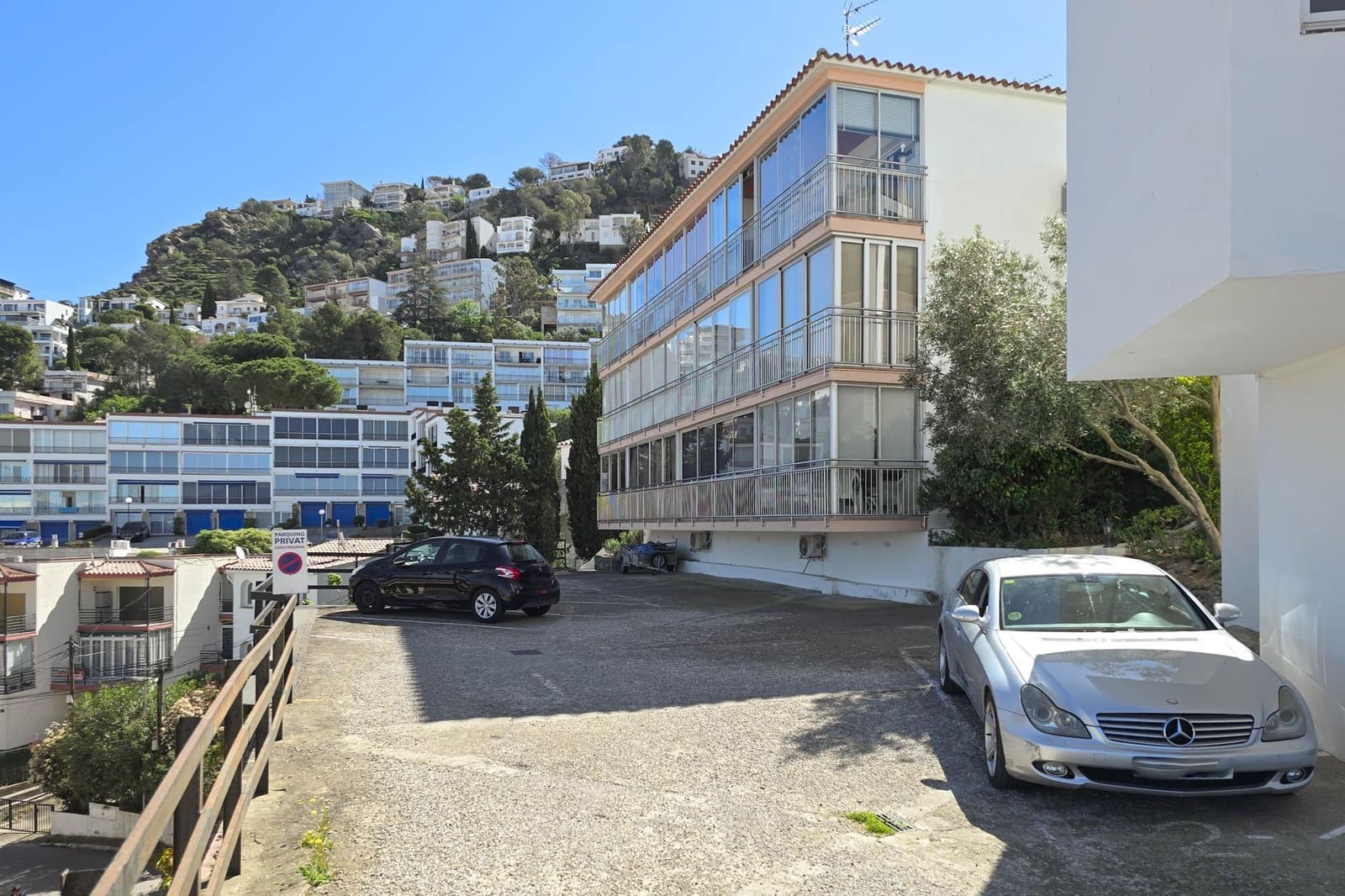2 bedroom Apartment for sale in Roses - € 235,000 (Ref: 9772990)