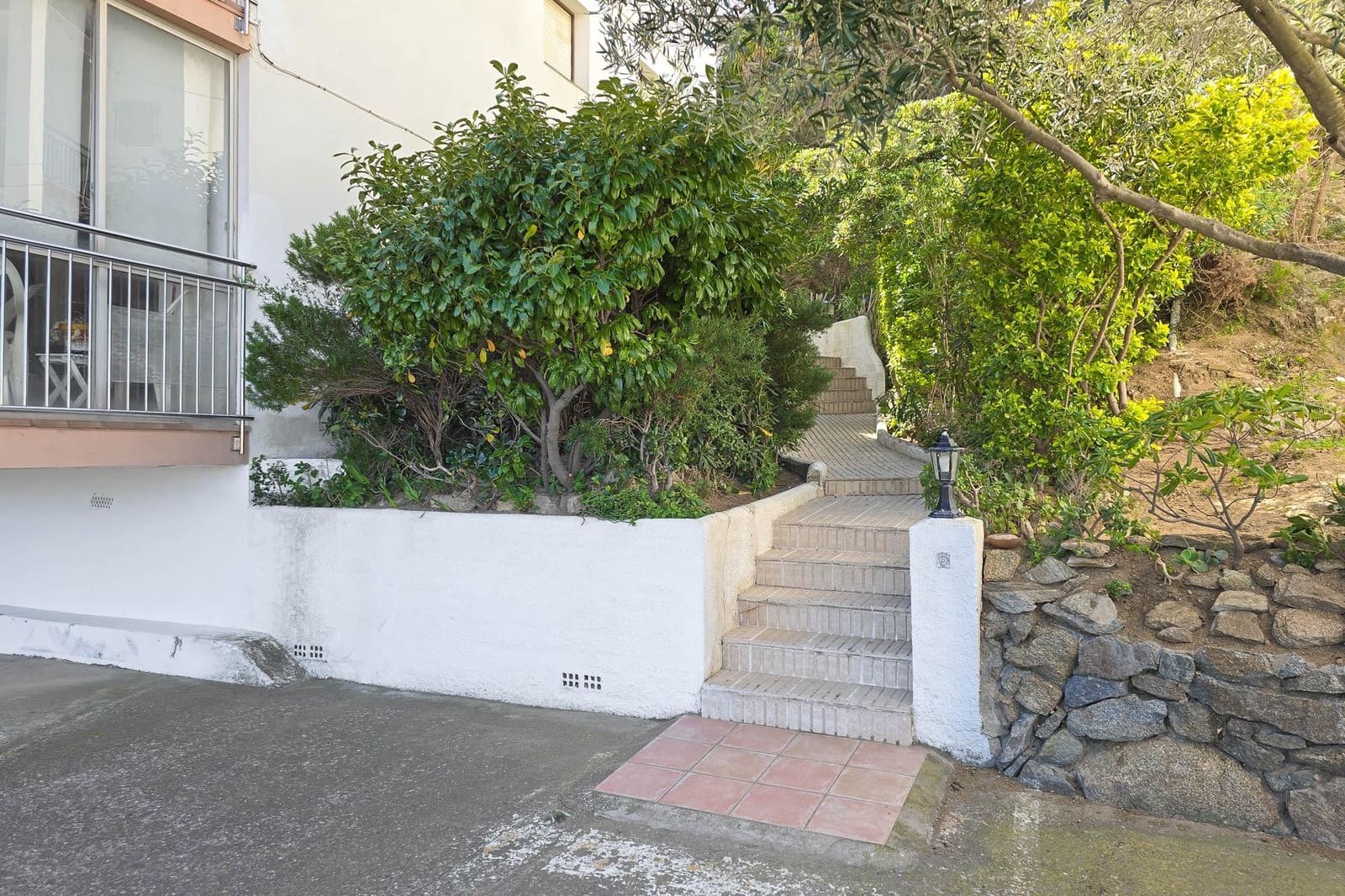 2 bedroom Apartment for sale in Roses - € 235,000 (Ref: 9772990)