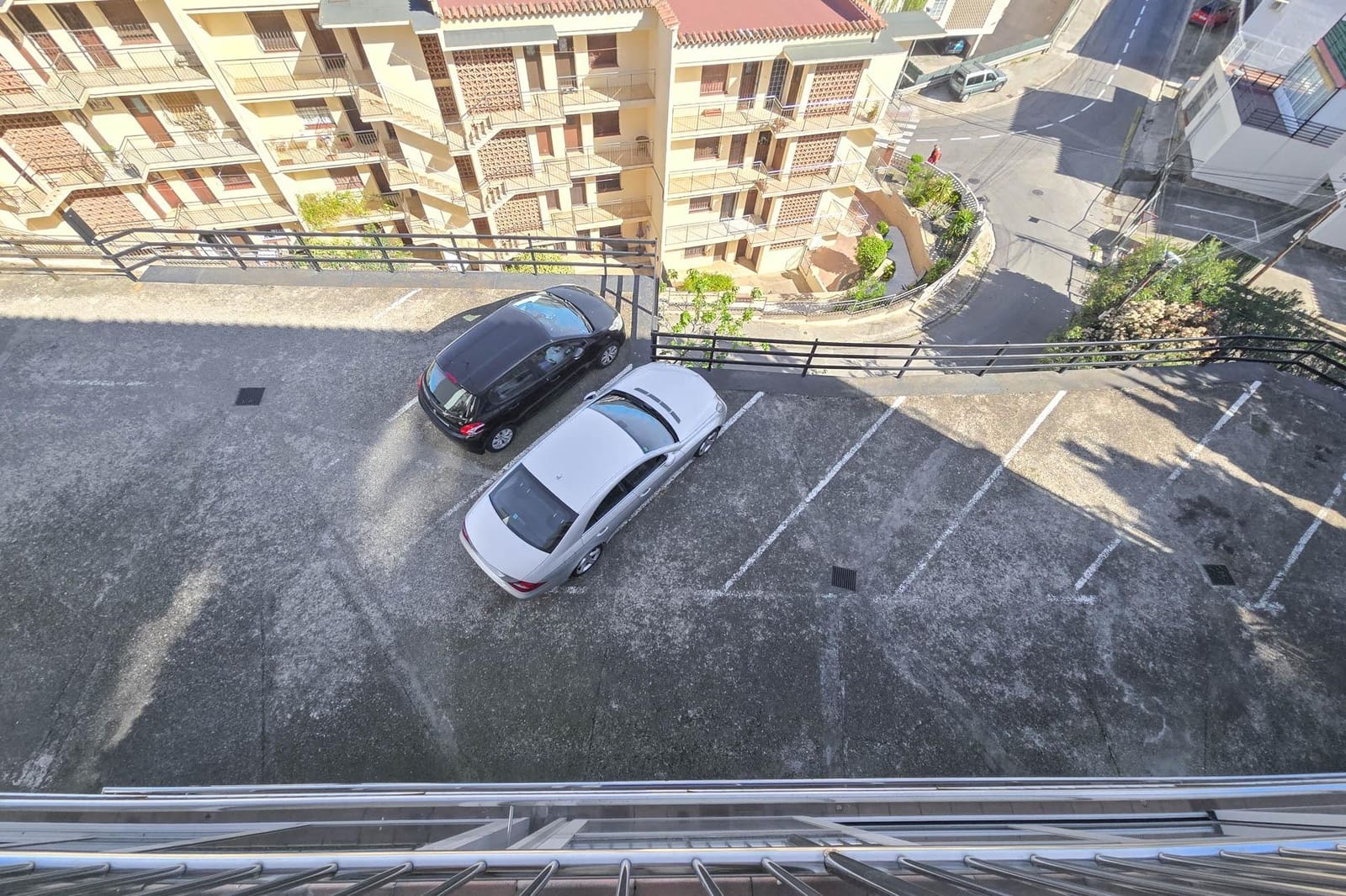 2 bedroom Apartment for sale in Roses - € 235,000 (Ref: 9772990)