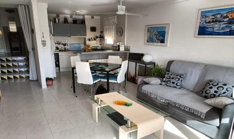 2 bedroom Apartment for sale in Roses with garage - € 290,000 (Ref: 9772991)