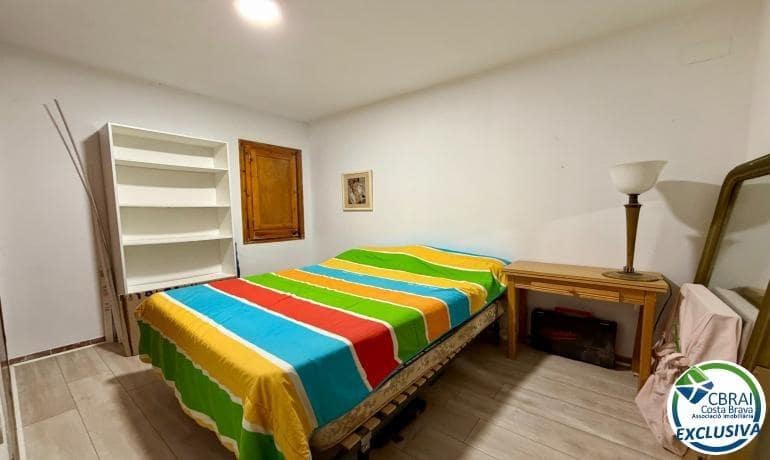 2 slaapkamer Appartement te koop in Roses - € 162.000 (Ref: 9772992)