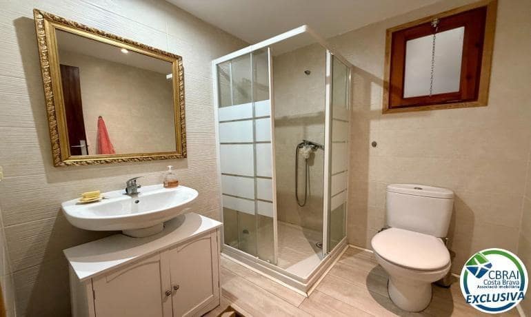 2 slaapkamer Appartement te koop in Roses - € 162.000 (Ref: 9772992)