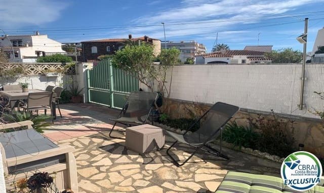 3 sovrum Villa till salu i Santa Margarida, Roses med pool - 349 000 € (Ref: 9778061)