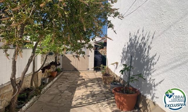 3 sovrum Villa till salu i Santa Margarida, Roses med pool - 349 000 € (Ref: 9778061)