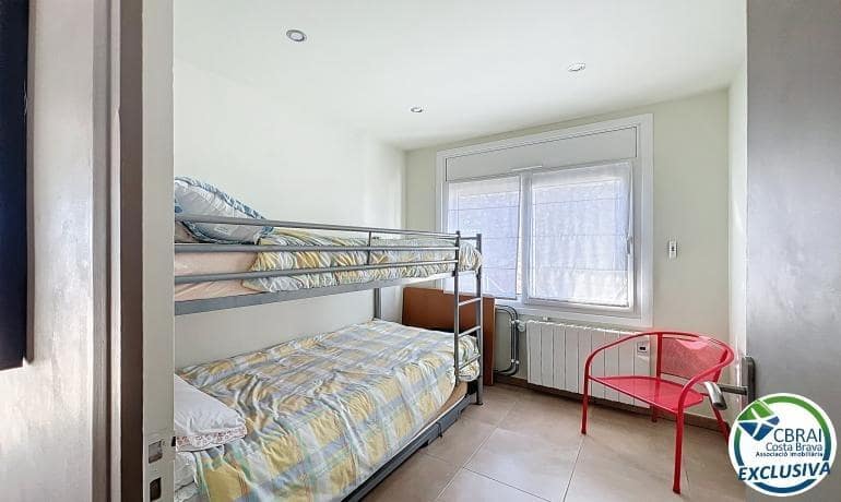 3 soveværelse Villa til salg i Empuriabrava med swimmingpool garage - € 930.000 (Ref: 9778062)