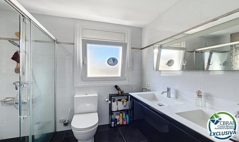 3 soveværelse Villa til salg i Empuriabrava med swimmingpool garage - € 930.000 (Ref: 9778062)