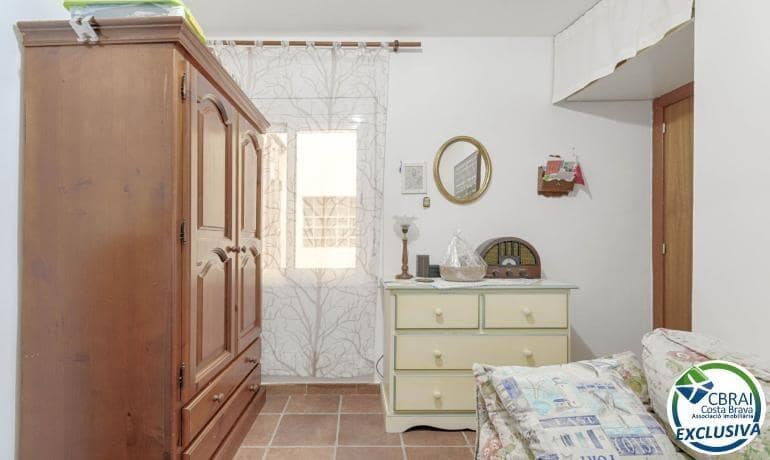 2 slaapkamer Appartement te koop in Roses met zwembad - € 266.000 (Ref: 9783064)