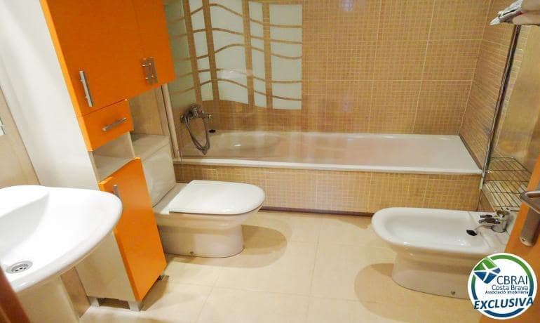 3 slaapkamer Appartement te koop in Figueres met garage - € 190.000 (Ref: 9783065)