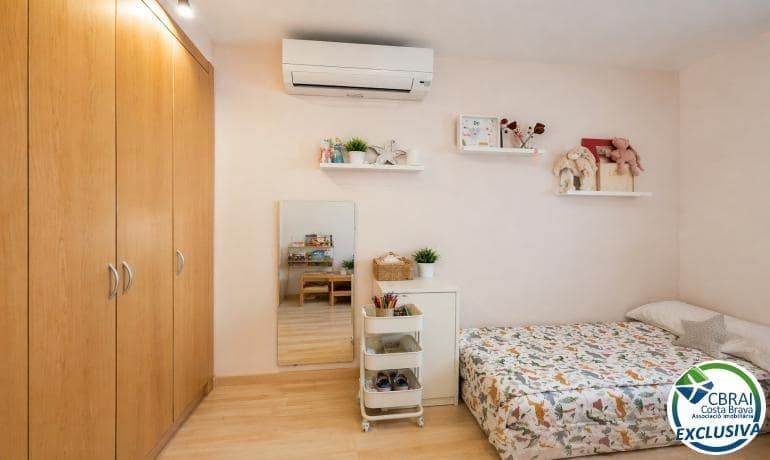 4 sypialnia Apartament na sprzedaż w Roses - 408 000 € (Ref: 9790993)