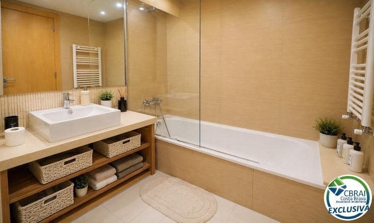 4 sypialnia Apartament na sprzedaż w Roses - 408 000 € (Ref: 9790993)