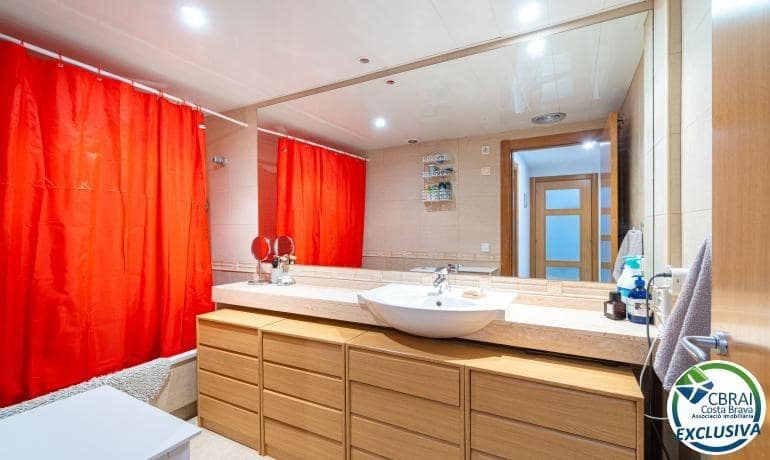 2 sypialnia Apartament na sprzedaż w Roses z basenem - 215 000 € (Ref: 9797024)