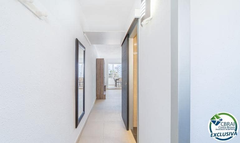 1 sovrum Lägenhet till salu i Roses med garage - 179 000 € (Ref: 9811517)