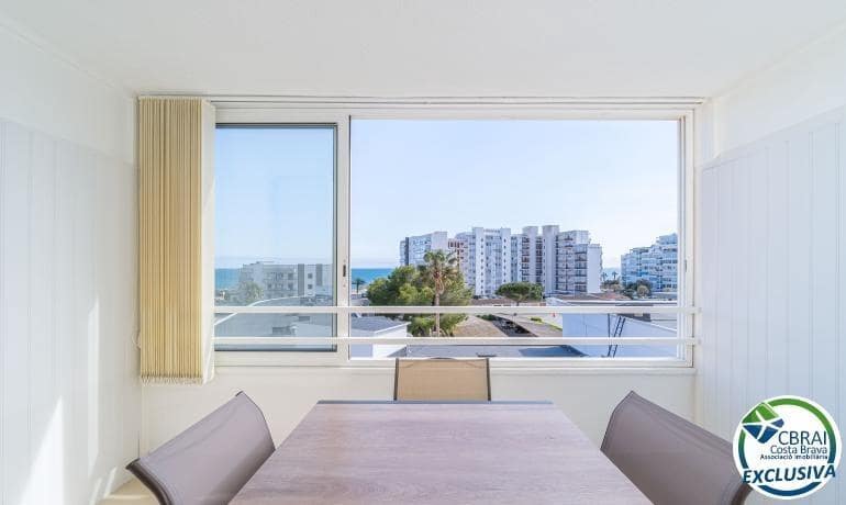 1 sovrum Lägenhet till salu i Roses med garage - 179 000 € (Ref: 9811517)
