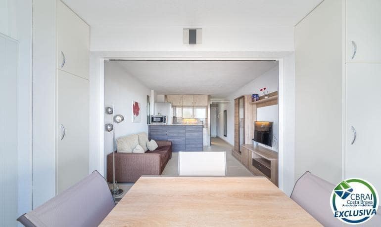 1 sovrum Lägenhet till salu i Roses med garage - 179 000 € (Ref: 9811517)
