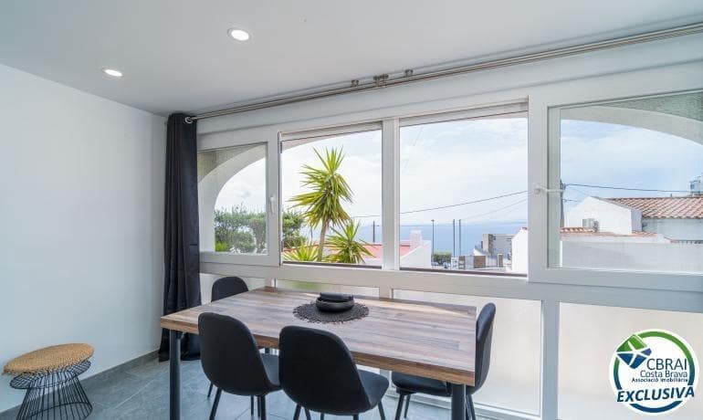 2 soveværelse Rækkehus til salg i Roses - € 299.000 (Ref: 9815812)