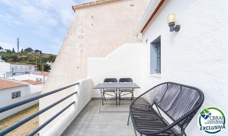 2 soveværelse Rækkehus til salg i Roses - € 299.000 (Ref: 9815812)