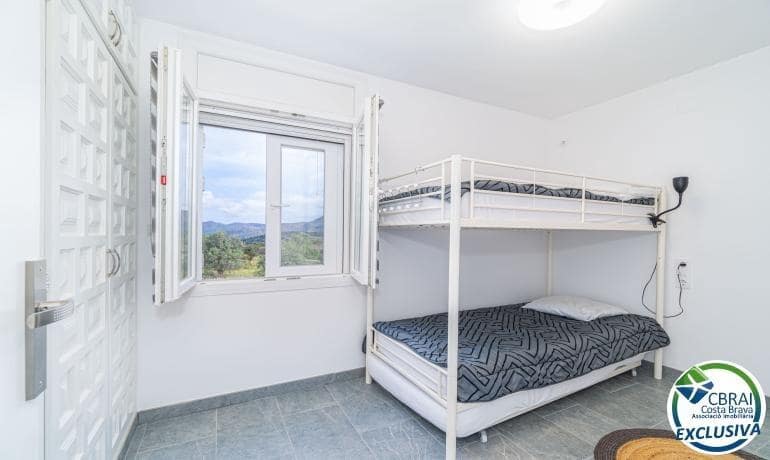 2 soveværelse Rækkehus til salg i Roses - € 299.000 (Ref: 9815812)