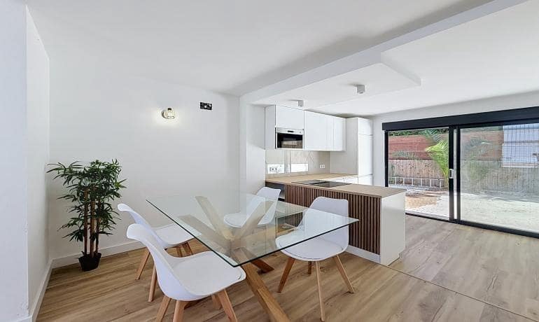 3 bedroom Townhouse for sale in Empuriabrava - € 299,000 (Ref: 9826648)