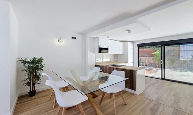 3 sovrum Hus till salu i Empuriabrava, Castelló d'Empúries - 299 000 € (Ref: 9826648)