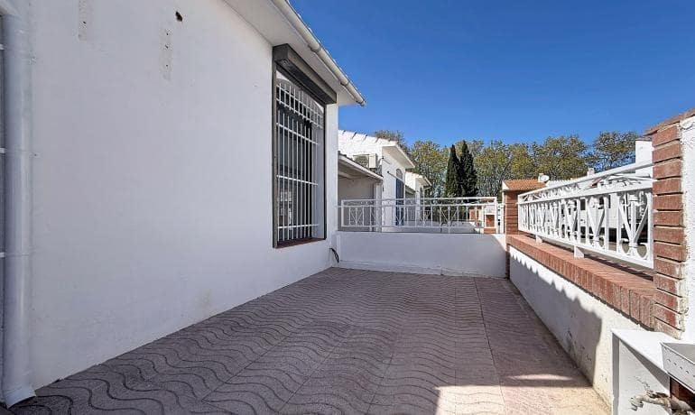 3 bedroom Townhouse for sale in Empuriabrava - € 299,000 (Ref: 9826648)