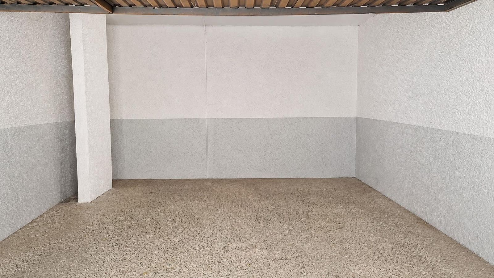 1 bedroom Townhouse for rent in Roses with pool garage - € 1,200 (Ref: 9833599)