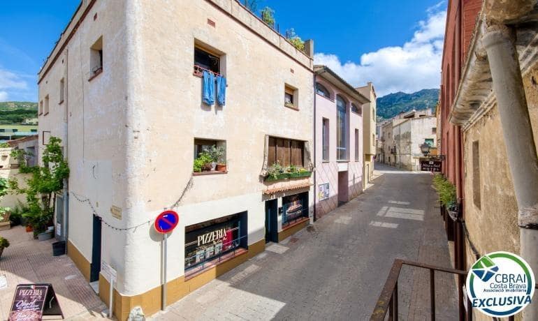4 bedroom Townhouse for sale in Palau-saverdera with garage - € 349,000 (Ref: 9836622)