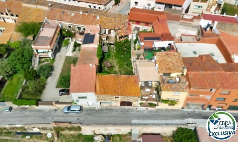 4 bedroom Townhouse for sale in Palau-saverdera with garage - € 349,000 (Ref: 9836622)