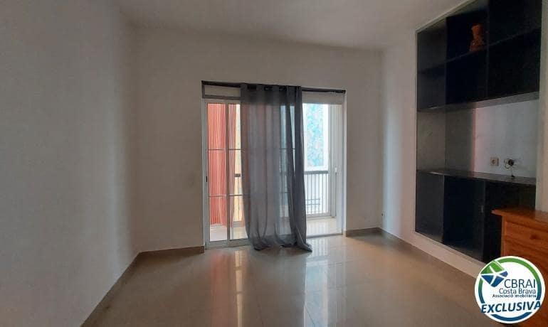 1 bedroom Apartment for sale in Empuriabrava - € 116,000 (Ref: 9839164)
