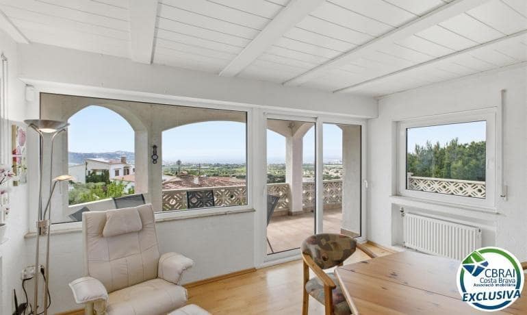 2 slaapkamer Villa te koop in El Mas Fumats met garage - € 359.000 (Ref: 9839165)