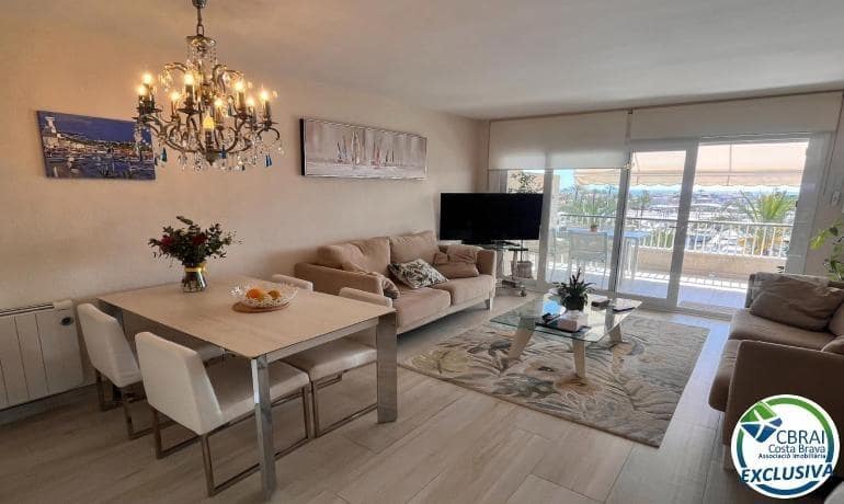 2 bedroom Apartment for sale in Empuriabrava - € 325,000 (Ref: 9840359)