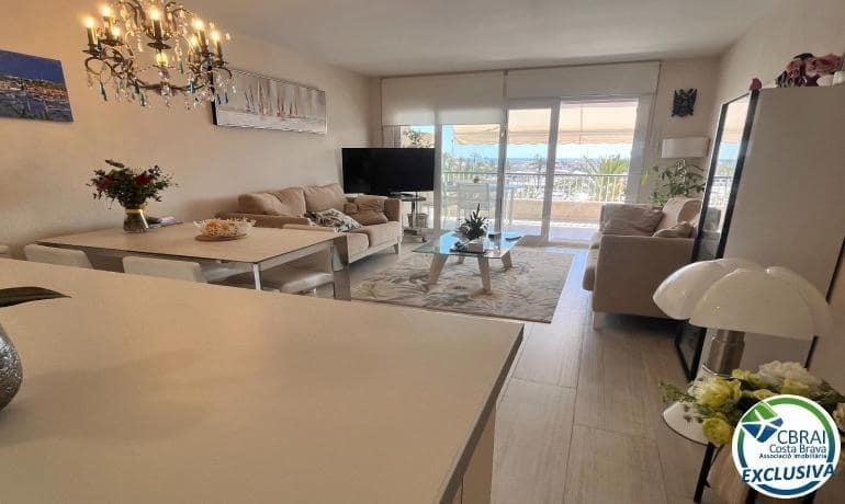 2 bedroom Apartment for sale in Empuriabrava - € 325,000 (Ref: 9840359)