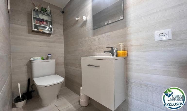 2 bedroom Apartment for sale in Empuriabrava - € 325,000 (Ref: 9840359)