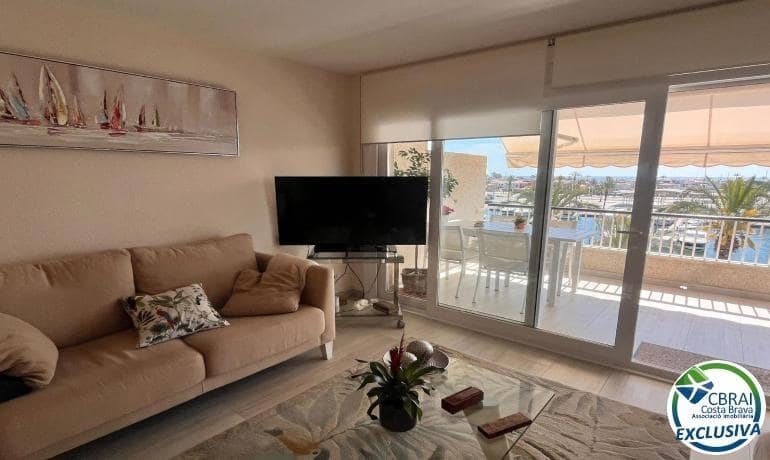 2 bedroom Apartment for sale in Empuriabrava - € 325,000 (Ref: 9840359)