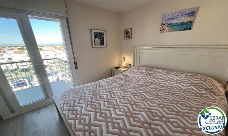 2 bedroom Apartment for sale in Empuriabrava - € 325,000 (Ref: 9840359)