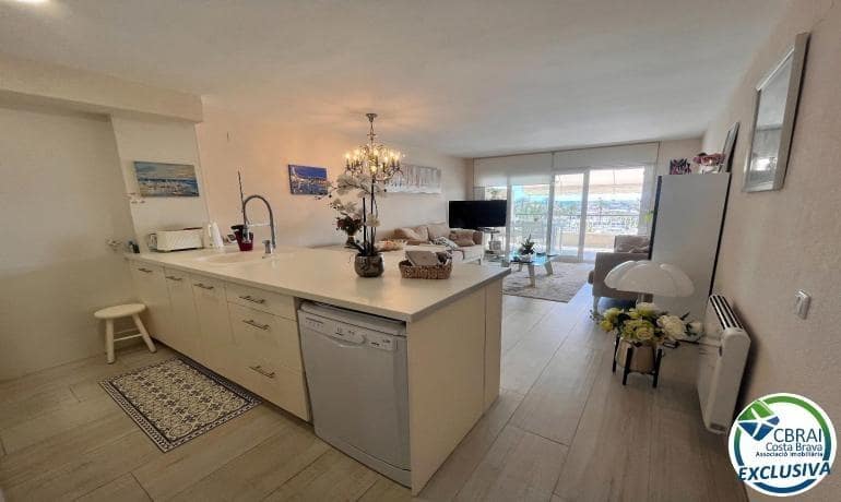2 bedroom Apartment for sale in Empuriabrava - € 325,000 (Ref: 9840359)