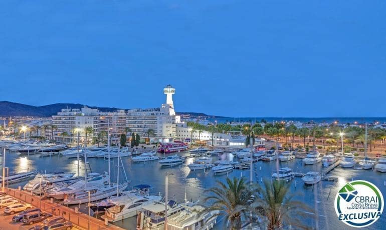 2 bedroom Apartment for sale in Empuriabrava - € 325,000 (Ref: 9840359)