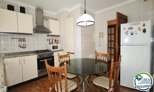 4 soveværelse Lejlighed til salg i Figueres - € 174.000 (Ref: 9840360)