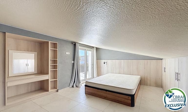 5 makuuhuone Huvila myytävänä paikassa Empuriabrava - 595 000 € (Ref: 9846177)