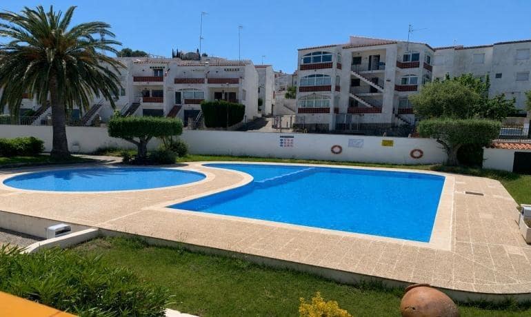 1 bedroom Apartment for sale in Roses with pool - € 145,000 (Ref: 9851695)