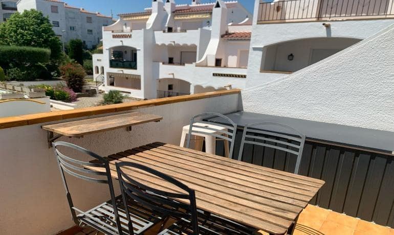 1 bedroom Apartment for sale in Roses with pool - € 145,000 (Ref: 9851695)