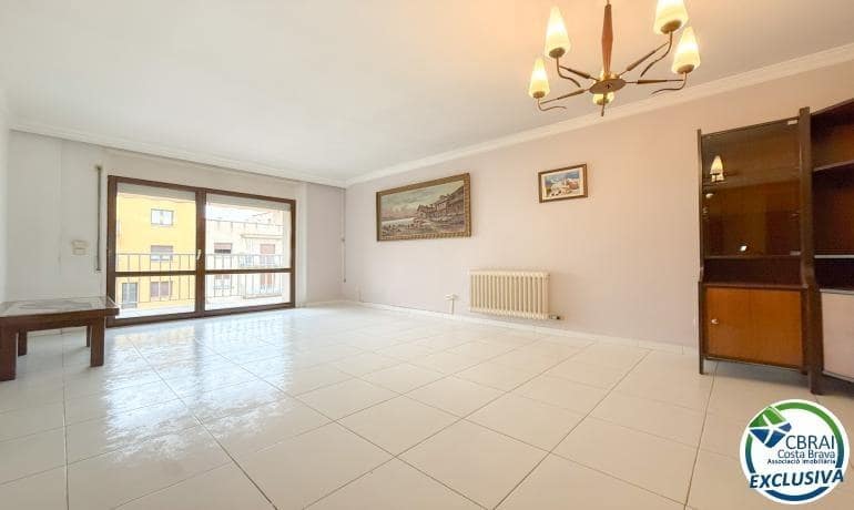 4 soveværelse Lejlighed til salg i Figueres - € 185.000 (Ref: 9855378)