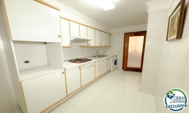 4 soveværelse Lejlighed til salg i Figueres - € 185.000 (Ref: 9855378)