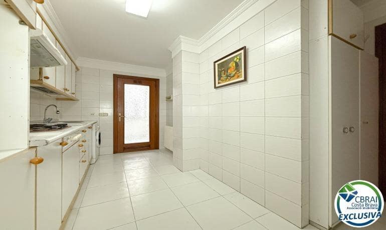 4 soveværelse Lejlighed til salg i Figueres - € 185.000 (Ref: 9855378)