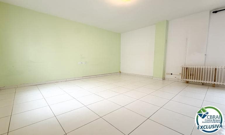 4 soveværelse Lejlighed til salg i Figueres - € 185.000 (Ref: 9855378)