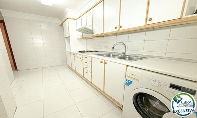 4 soveværelse Lejlighed til salg i Figueres - € 185.000 (Ref: 9855378)