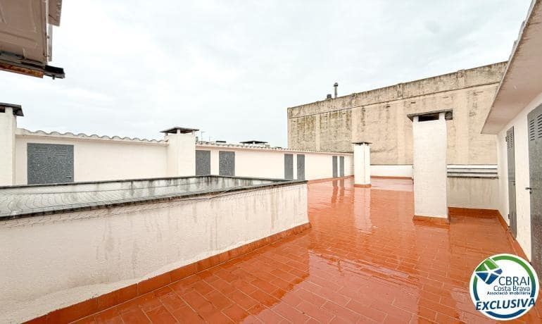 4 soveværelse Lejlighed til salg i Figueres - € 185.000 (Ref: 9855378)
