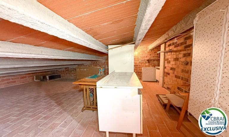 4 soveværelse Lejlighed til salg i Figueres - € 185.000 (Ref: 9855378)