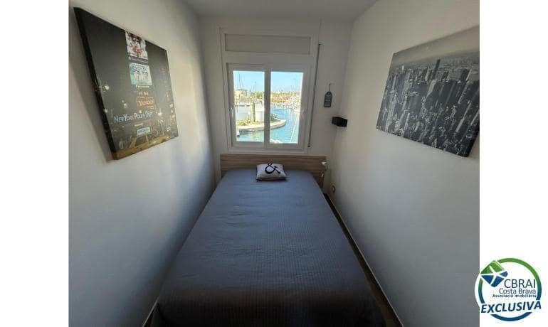 3 soveværelse Byhus til salg i Empuriabrava med garage - € 379.000 (Ref: 9855380)